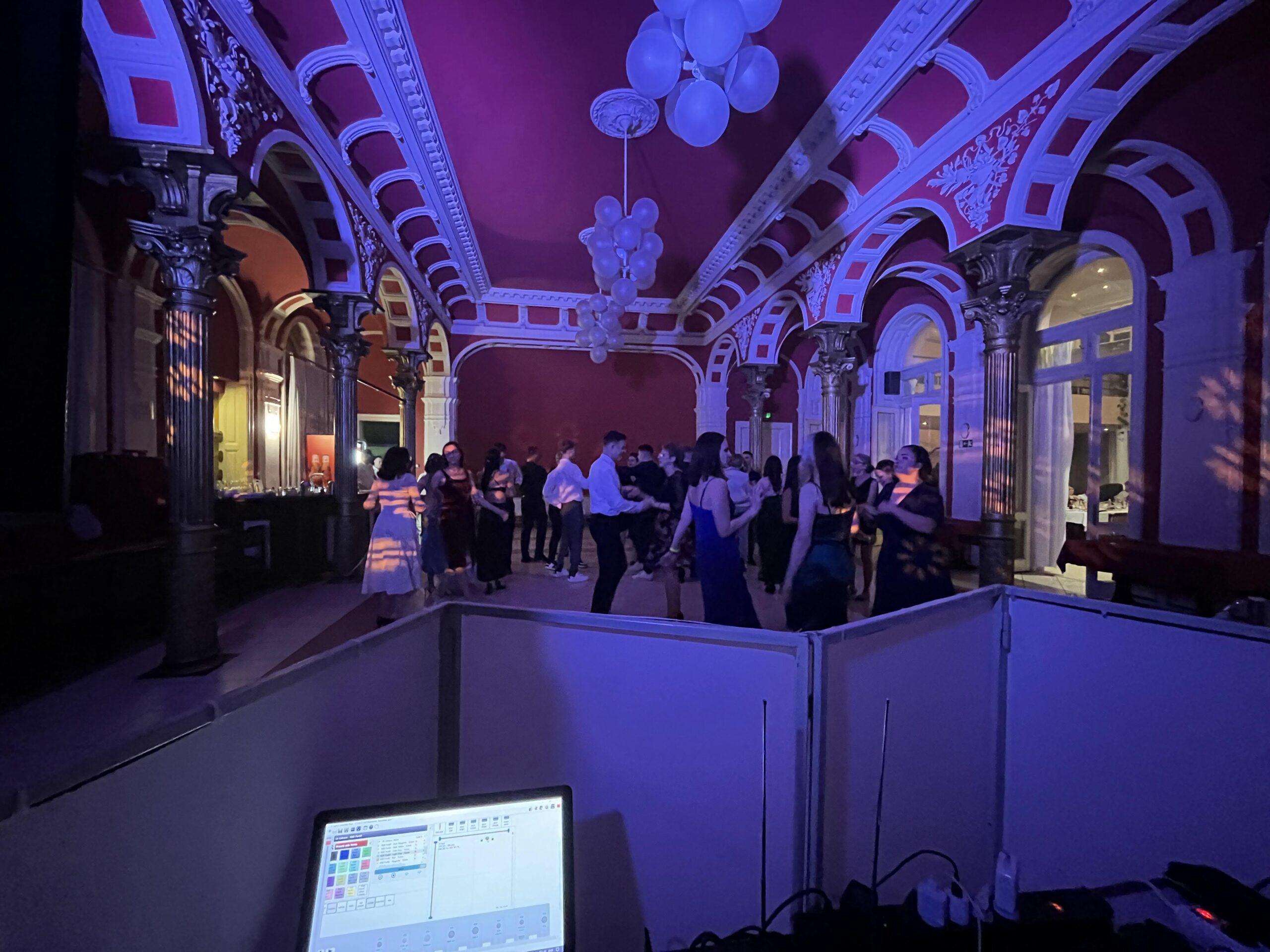 Bál - fénytechnika